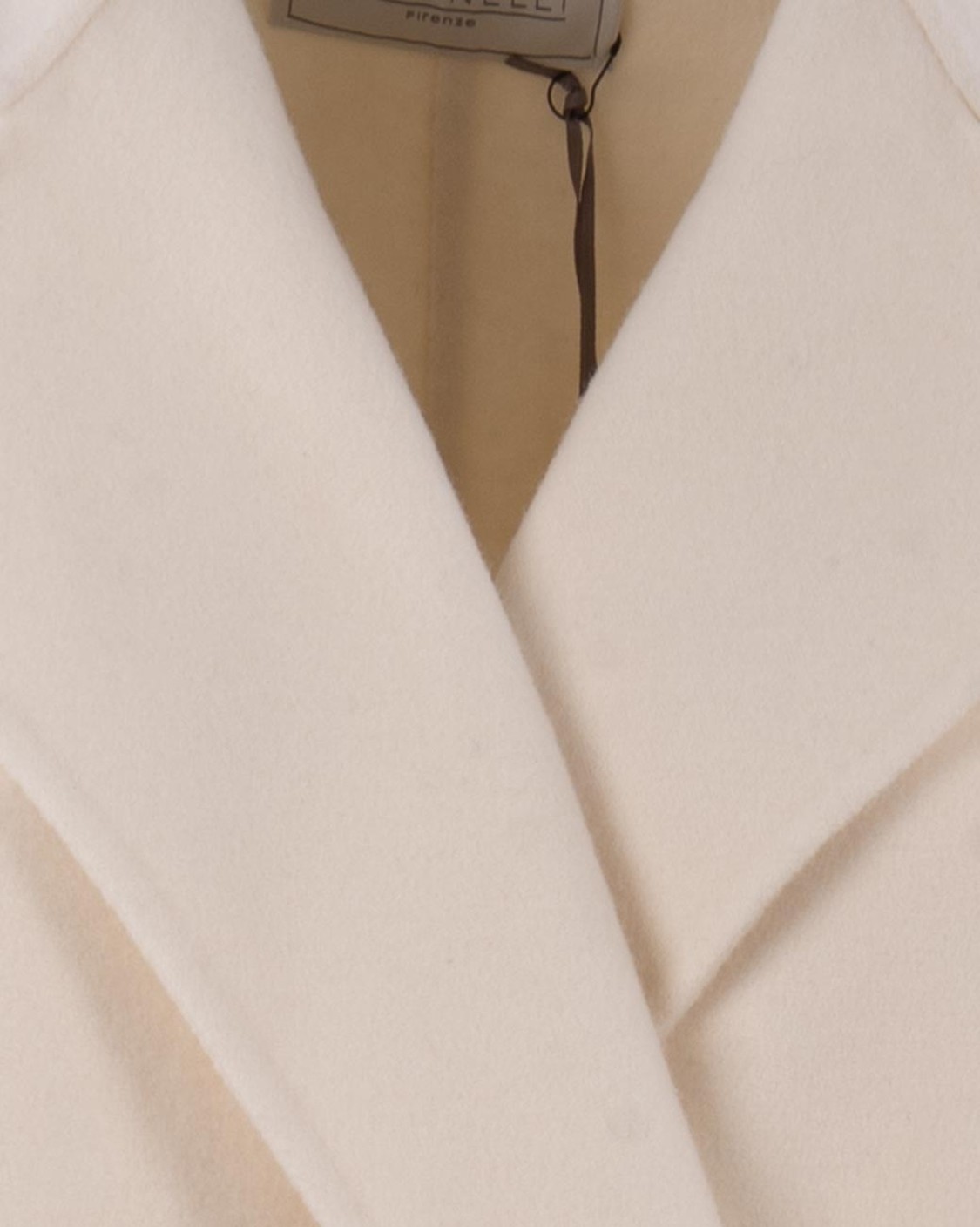 shop ANTONELLI  Cappotto: Antonelli cappotto "Glassa".
Doppiopetto chiusura con un bottone.
Due tasche a toppa.
Colletto con reverse.
Maniche lunghe.
Composizione: 75% Lana, 25% Poliammide.
Made in Italy.. GLASSA P7088 865C-001 number 4230544